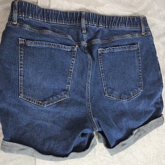 Old Navy Maternity Low Front Panel O.G. Straight Blue Jean Shorts Size 16 - Picture 3 of 5